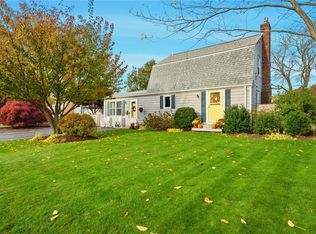 107 Glenwood Dr, Warwick, RI 02889