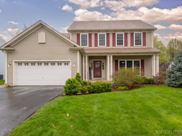 205 Arbor Ridge Dr, Montgomery, IL 60538