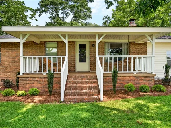 8870 Broadus Loop Rd, Eight Mile, AL 36613