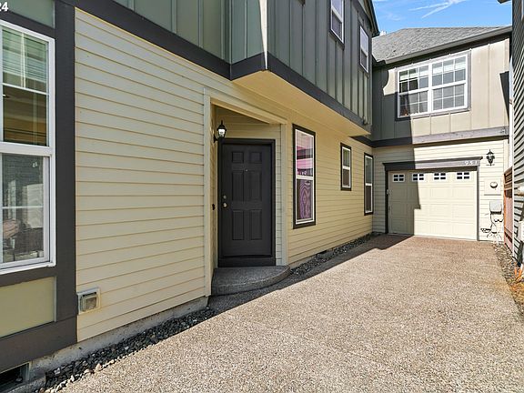 2nd image of 951 SE Elina Ave