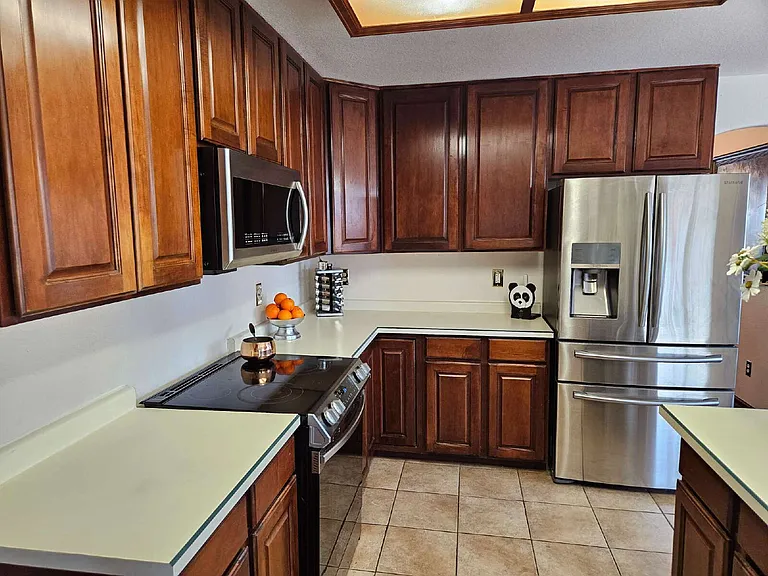8842 W Ida Pl — Photo 5