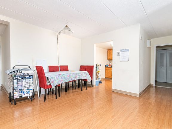 4th image of 185 Quincy Shore Dr #81