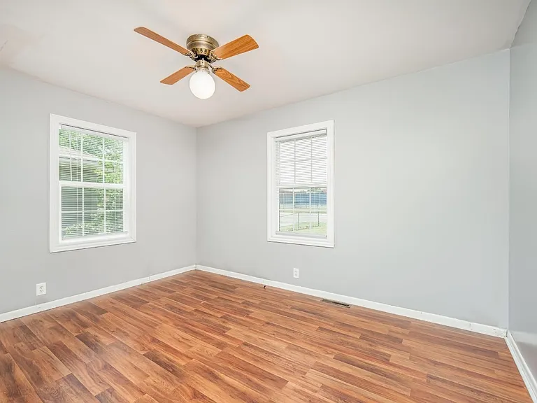 1414 N Severance St — Photo 4