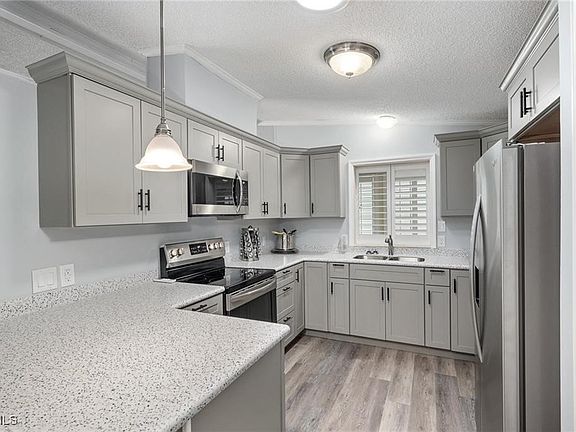 4th image of 16266 Asheboro Ct