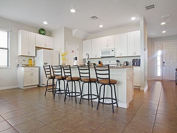 5th image of 2545 Rosemont Cir