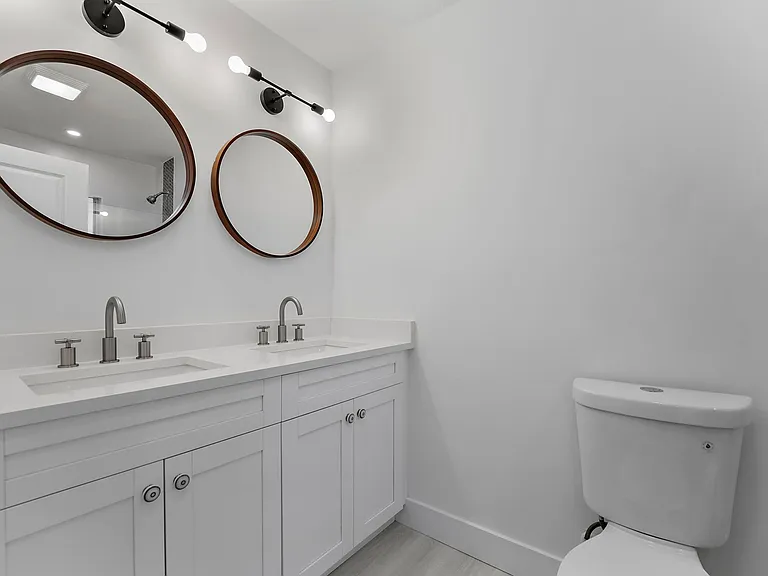 1279 Beach Rd #3 — Photo 17