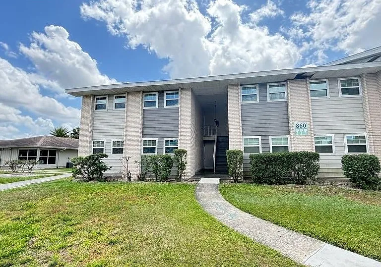 860 Sky Lake Cir #412 — Photo 1