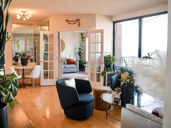 155 W Main St APT 1404, Columbus, OH 43215