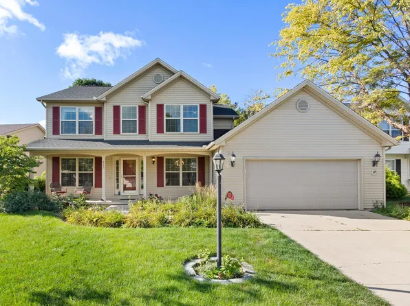 413 Sunflower St, Savoy, IL 61874