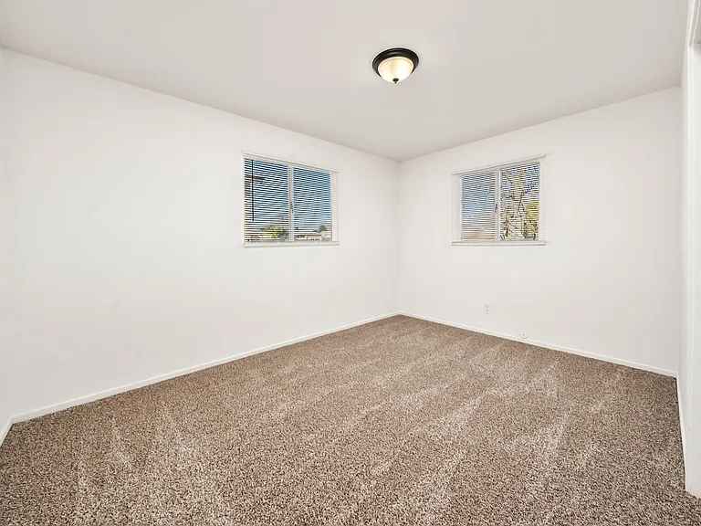 5733 San Vincente Way — Photo 8