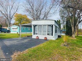 489 Capital Dr, York, PA