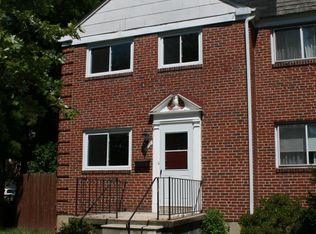 1372 Deanwood Rd, Baltimore, MD 21234