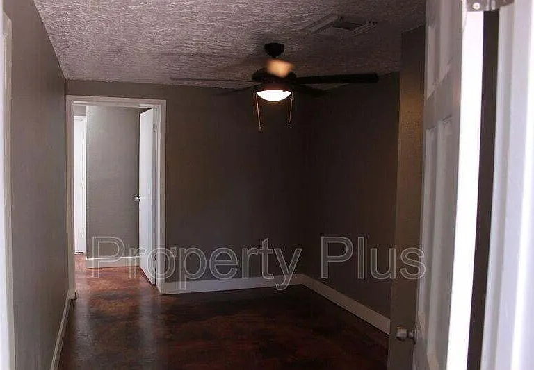 1228 S McKemy St — Photo 11