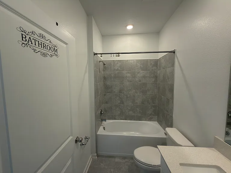 521 Reggie Rd — Photo 23