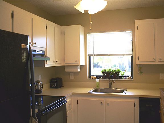 3rd image of 4258 27th Ct SW APT 205