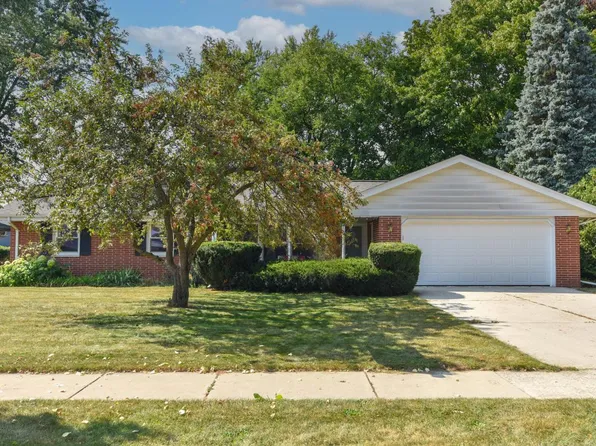 833 6th AVENUE, Grafton, WI 53024