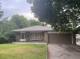 4 Jane Cres, Barrie, ON L4N 3T6