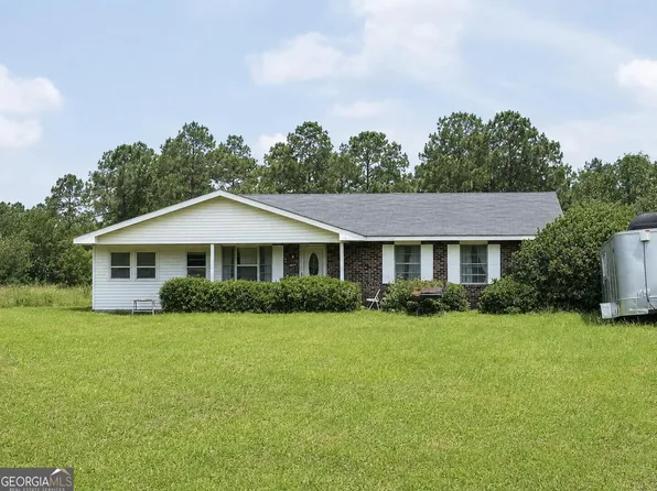 1229 NE Maryann Prescott Rd, Glennville, GA 30427