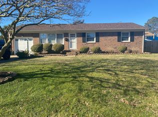 817 Ray Pl, Virginia Beach, VA 23454