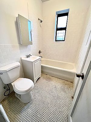 4th image of 32-48 30th St #2B