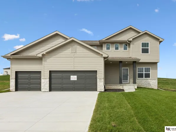 10910 N 160th St, Bennington, NE 68007