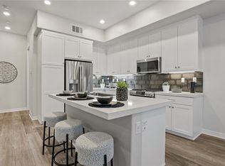 425 Mullberry Pl, Montebello, CA 90640