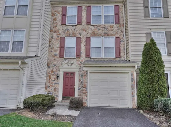 4122 Huckleberry Dr, Center Valley, PA 18034