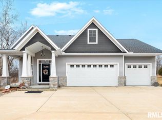 687 Northfork Rd, Metamora, IL 61548