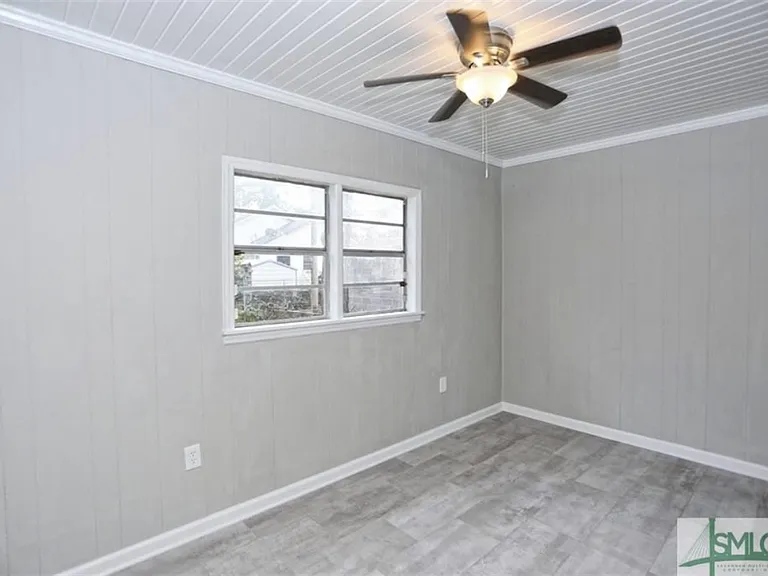 Bonus office/flex space