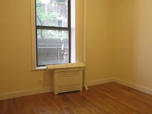 Rented by Beekman Street Realty | media 20