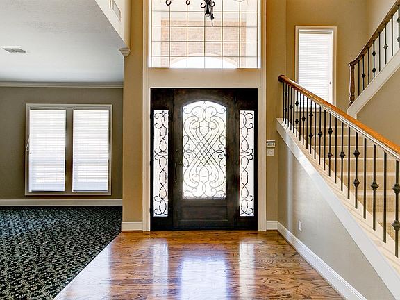 5th image of 6408 Meadows West Dr