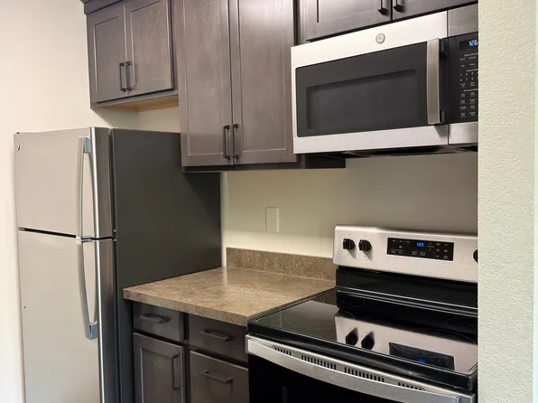 Sheffield Apartments, 1912 N Oakes St #15, Tacoma, WA 98406