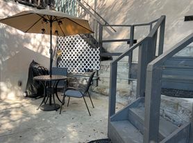 640 Cavanagh Rd, Glendale, CA