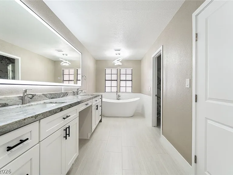 968 Pinehurst Dr — Photo 53