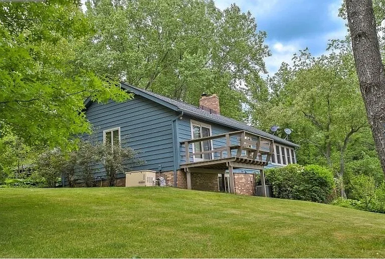 446 Rocky Hollow Dr — Photo 10