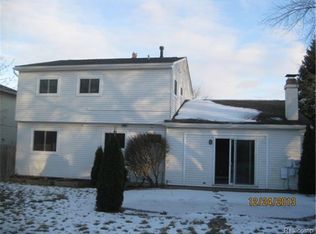 8487 Berkshire Dr, Ypsilanti, MI