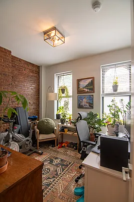 Rented by Compass | media 21