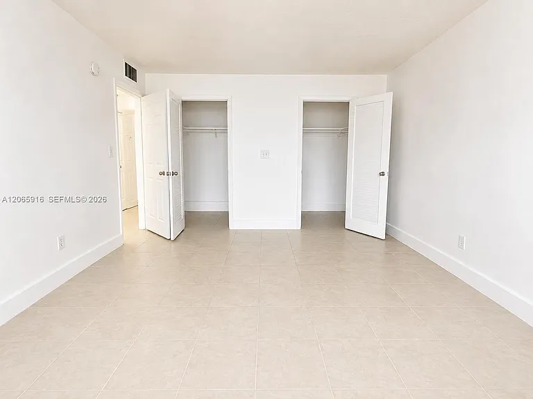 1855 NE 121st St #6 — Photo 7