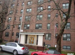 8431 Van Wyck Expy APT 1B, Briarwood, NY 11435