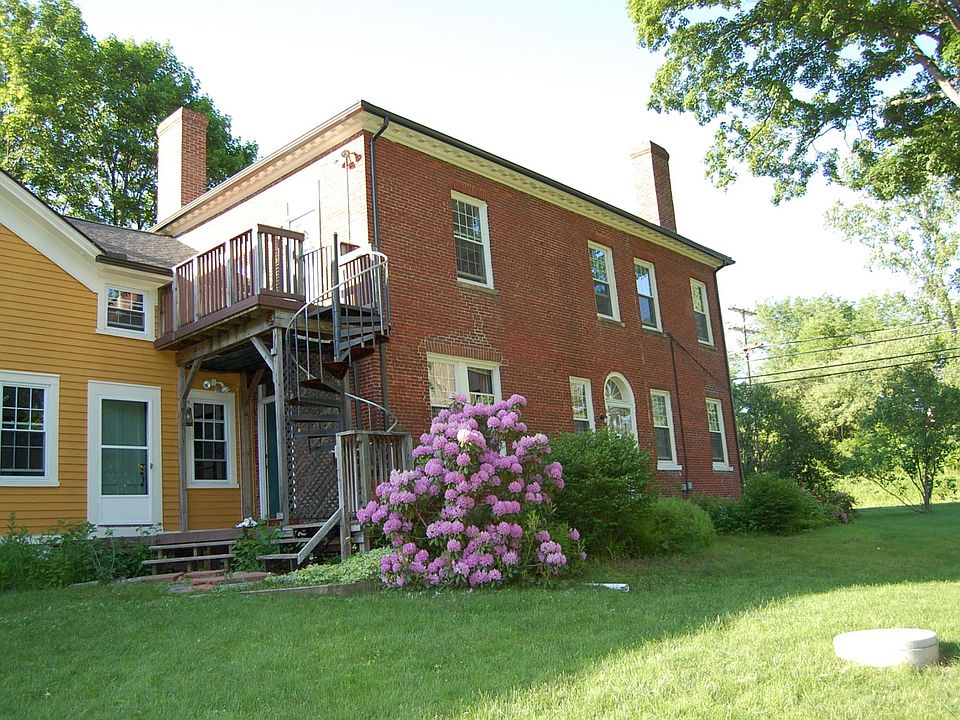 2nd image of 3 Plumtree Rd #1