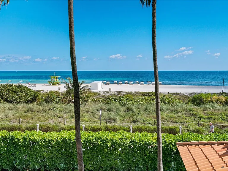 5757 Collins Ave #2207 — Photo 42