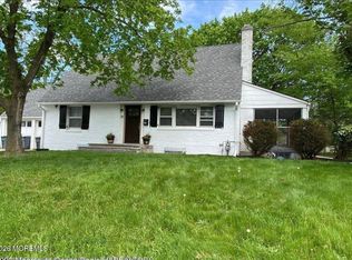 32 Baker Dr, West Long Branch, NJ