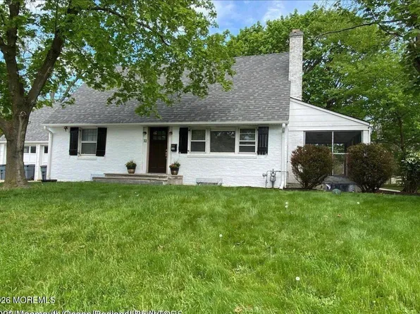 32 Baker Dr, West Long Branch, NJ 07764