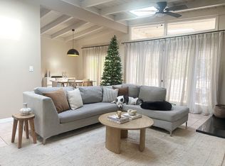 5612 Graves Ave, Encino, CA 91316