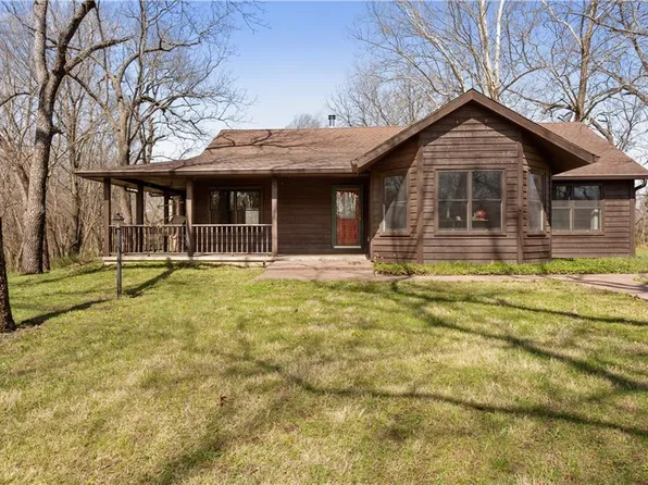 153 E 1250th Rd, Baldwin City, KS 66006