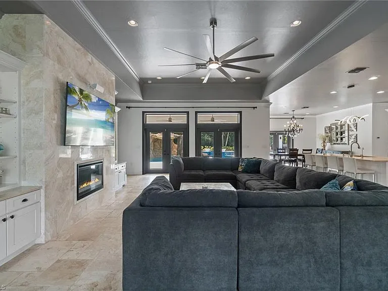 5420 Boxwood Way — Photo 4