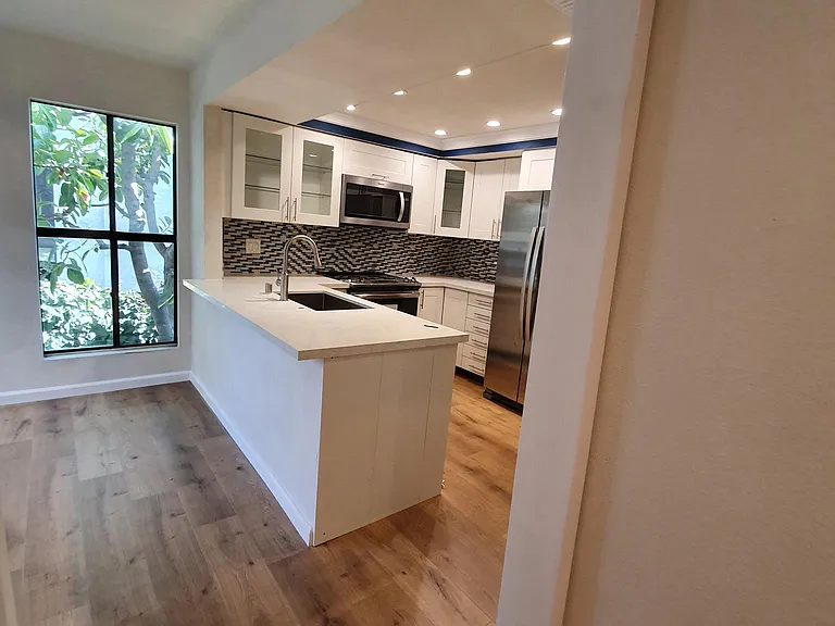 1333 Valley View Rd — Photo 5