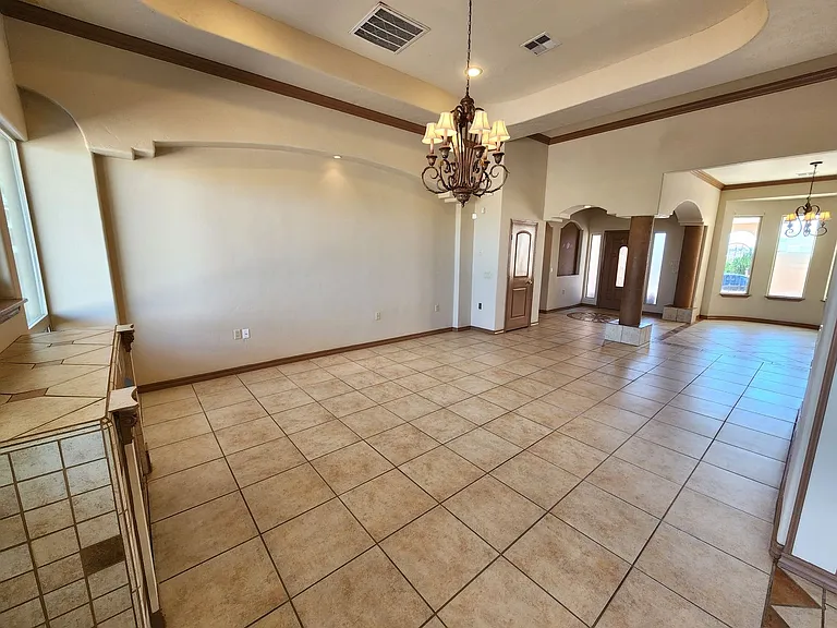 4189 Capistrano Ave — Photo 26