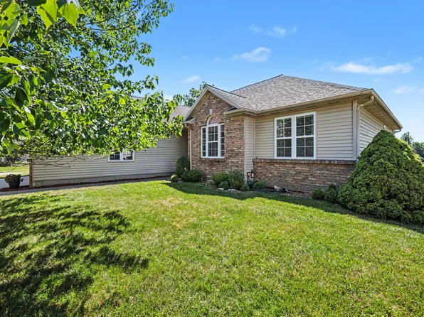 931 Sunset Hills Ave NW, Grand Rapids, MI 49534