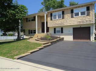 200 Bethany Rd, Hazlet, NJ 07730